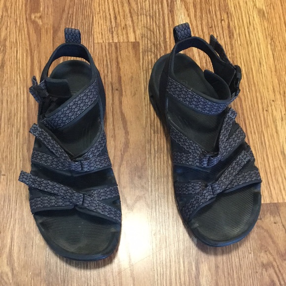 nike hiking sandals